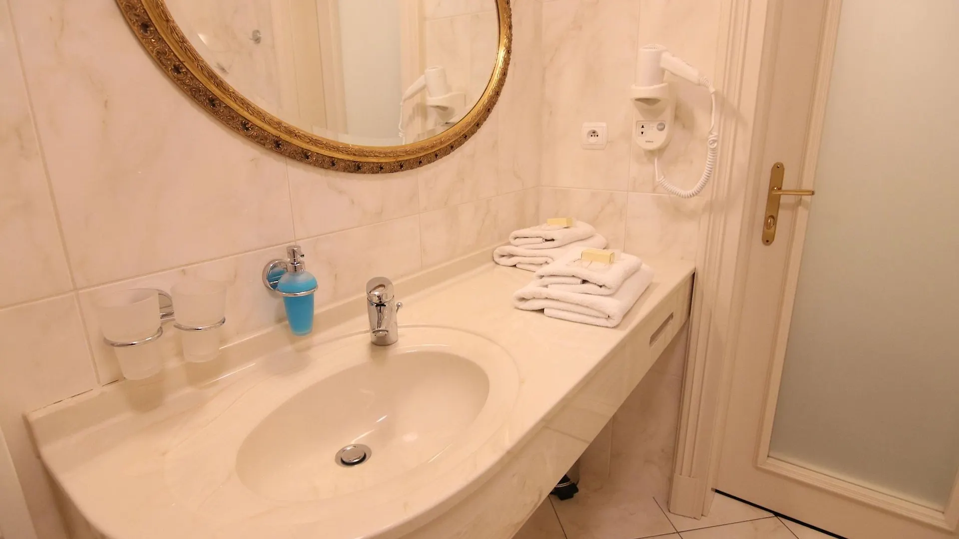 Humboldt Park Hotel & Spa Karlovy Vary