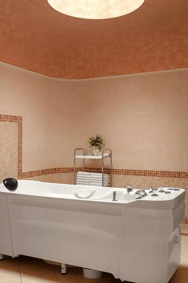 Humboldt Park Hotel & Spa Karlovy Vary